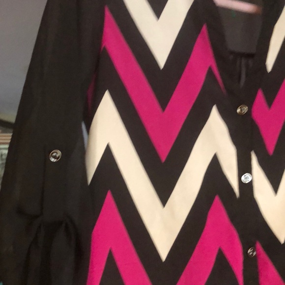 Elegant Blouse Top by JW STYLE Collection - Picture 3 of 5